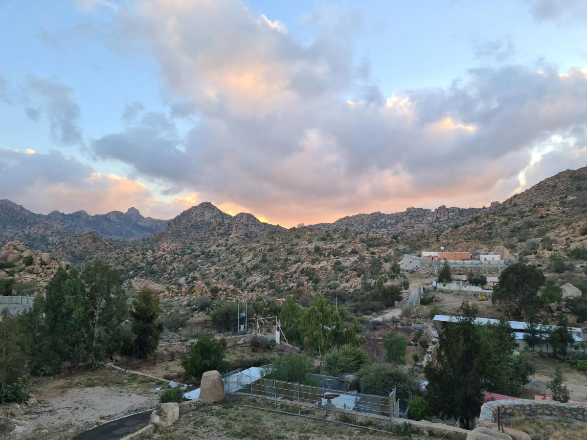 מלון Ash Shafā مزرعة الكرم الحاتمي מראה חיצוני תמונה